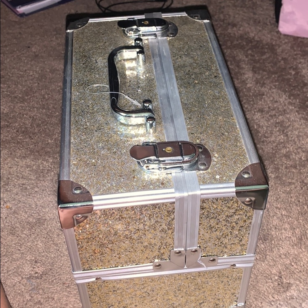 Makeup case